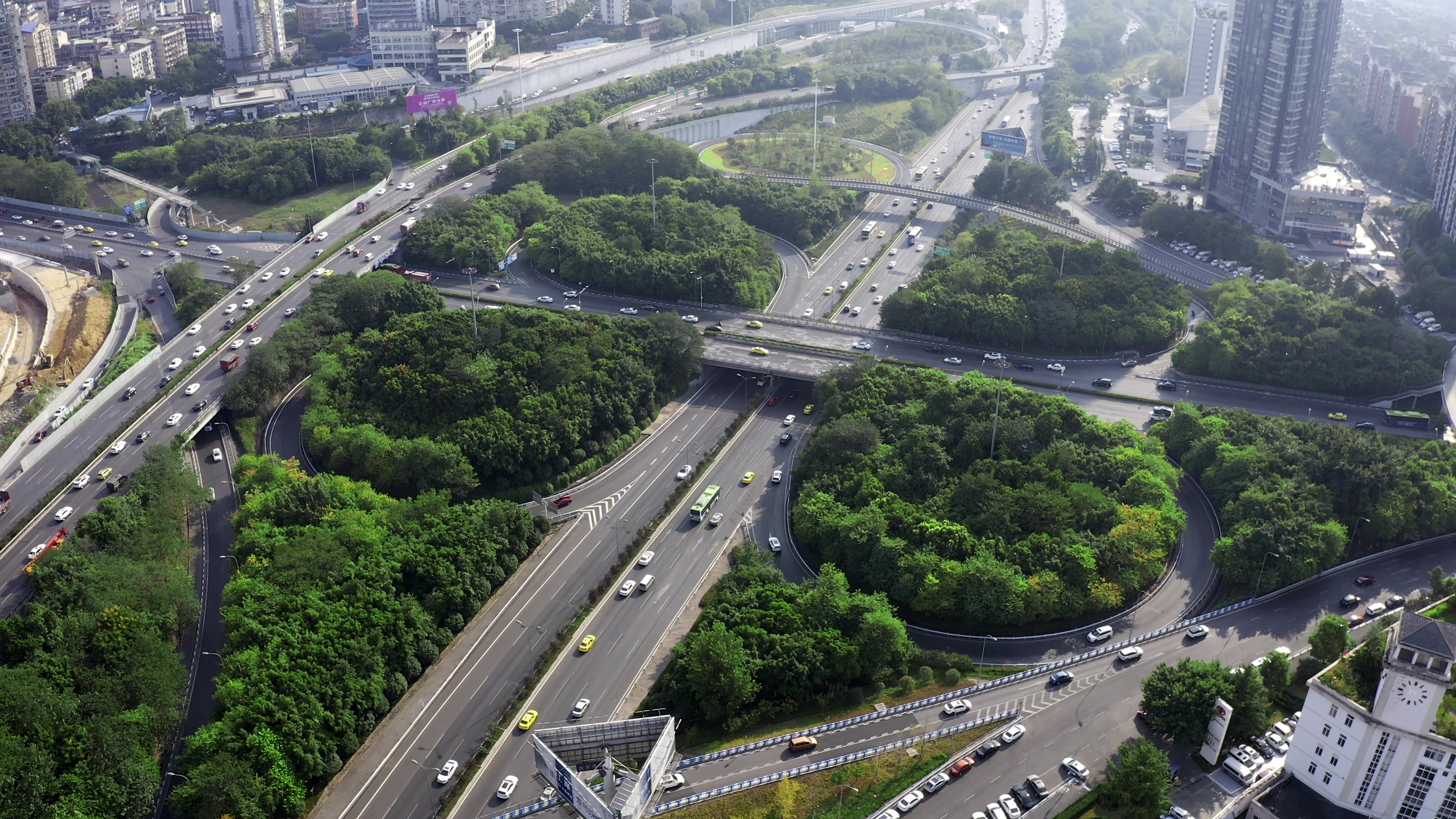 4K实拍重庆城市交通风景航拍视频素材视频的预览图