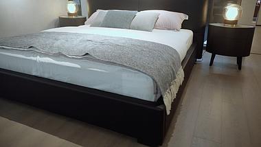 4K实拍家具卧室床铺视频素材视频的预览图