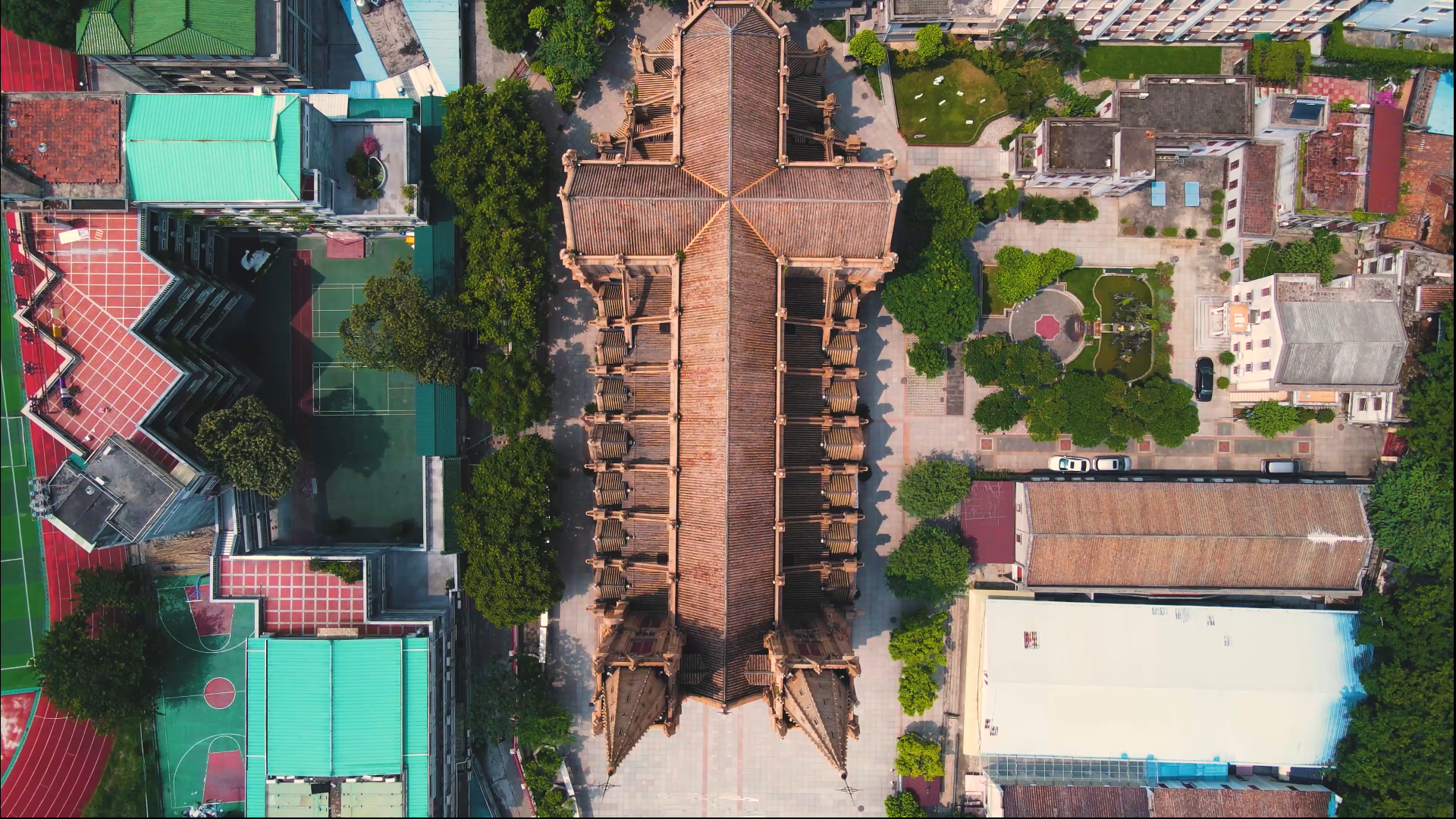 4k广州著名景点石圣心大教堂建筑视频的预览图