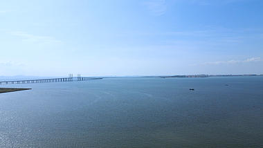 4K青岛环湾路胶州湾大桥视频的预览图