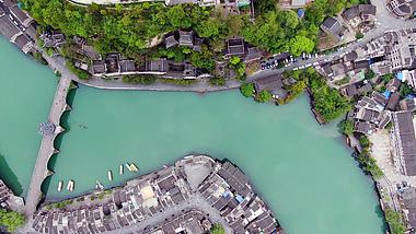 4K俯拍贵州镇远古镇升格小镇优雅生活环境视频视频的预览图