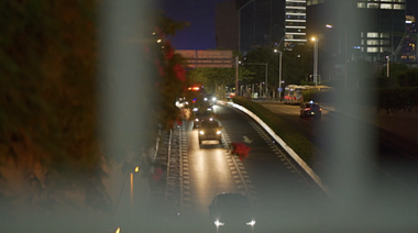1080p120帧夜晚车流视频空镜视频的预览图