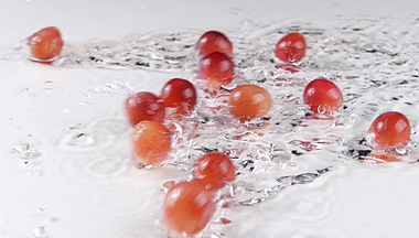 1080升格葡萄新鲜水果红葡萄摆拍视频的预览图