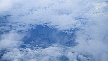 4K飞机上航拍壮观的云海景色视频视频的预览图