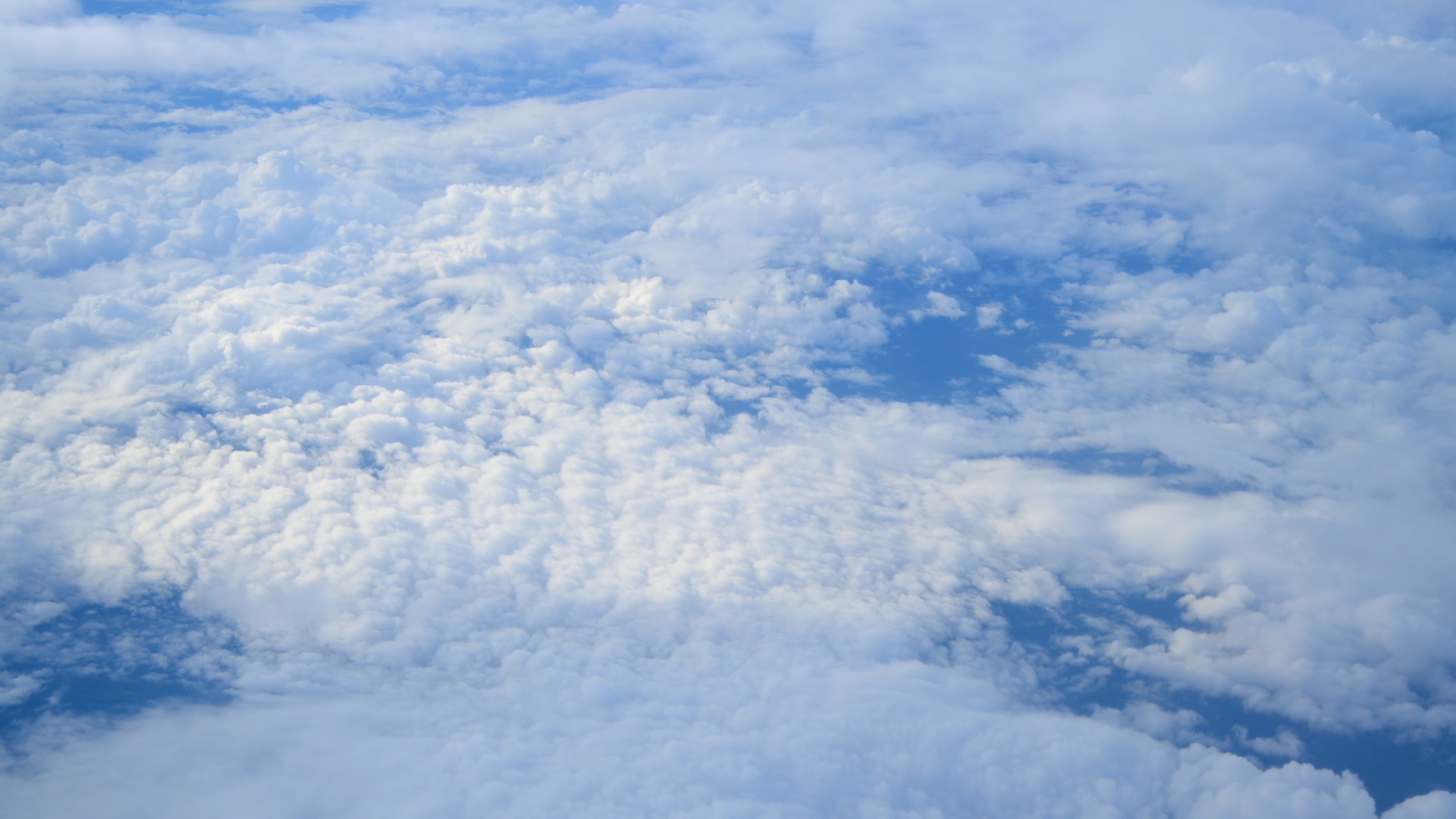 4K飞机上航拍壮观的云海视频视频的预览图
