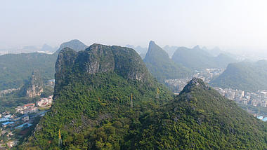 4K航拍桂林西山景区风景视频视频的预览图