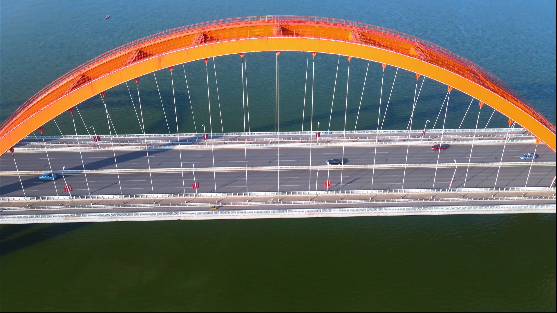 4k长沙福元路大桥城市建筑交通航拍视频的预览图