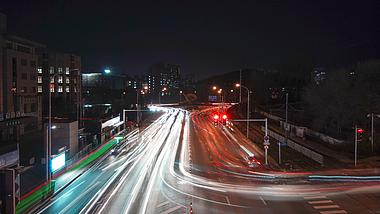 8K夜景马路车流光延时灯光线视频的预览图