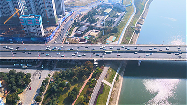 长沙湘江支流浏阳河大桥车流交通视频的预览图