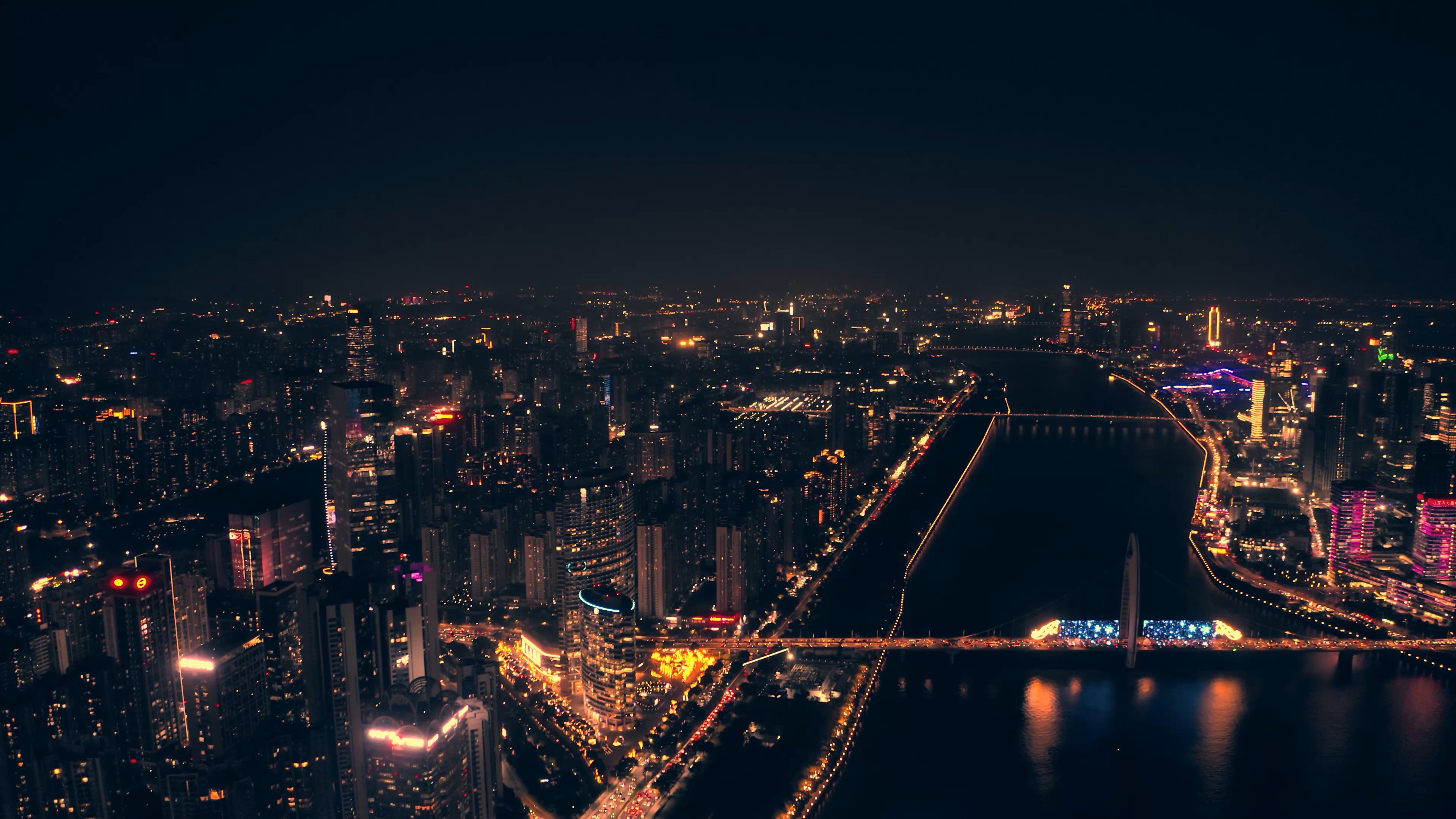 4k航拍广州城市滨江风光夜景实拍视频的预览图