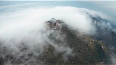 1080p60帧率航拍壮观山顶云海流动实拍视频视频的预览图