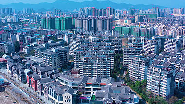 4k桂林叠彩滨江区楼盘房地产城市建筑航拍视频的预览图