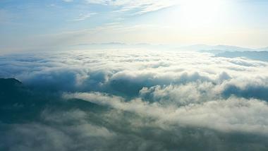 4K航拍壮丽大山云海风景视频素材视频的预览图