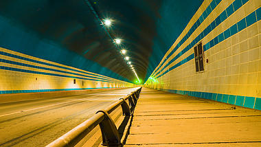 4K实拍城市交通隧道延时摄影视频的预览图