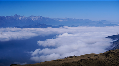 4k高原雪山云海云层翻滚山峰飘渺风景延时摄影视频的预览图