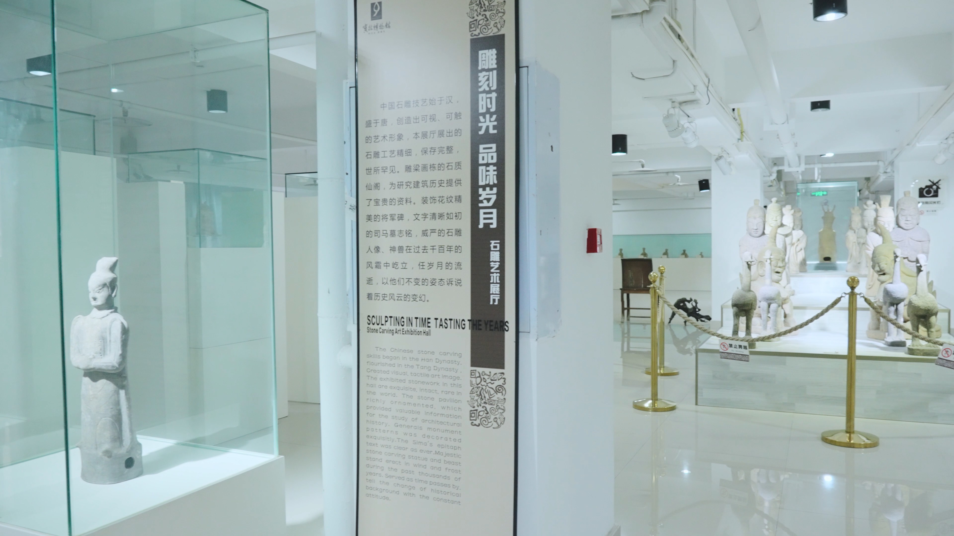 4k博物馆石雕艺术展厅展览的石器实拍视频的预览图