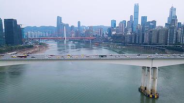 4K航拍重庆黄花园大桥交通车流实拍视频视频的预览图