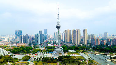 4K航拍广东佛山地标建筑电视塔实拍视频的预览图