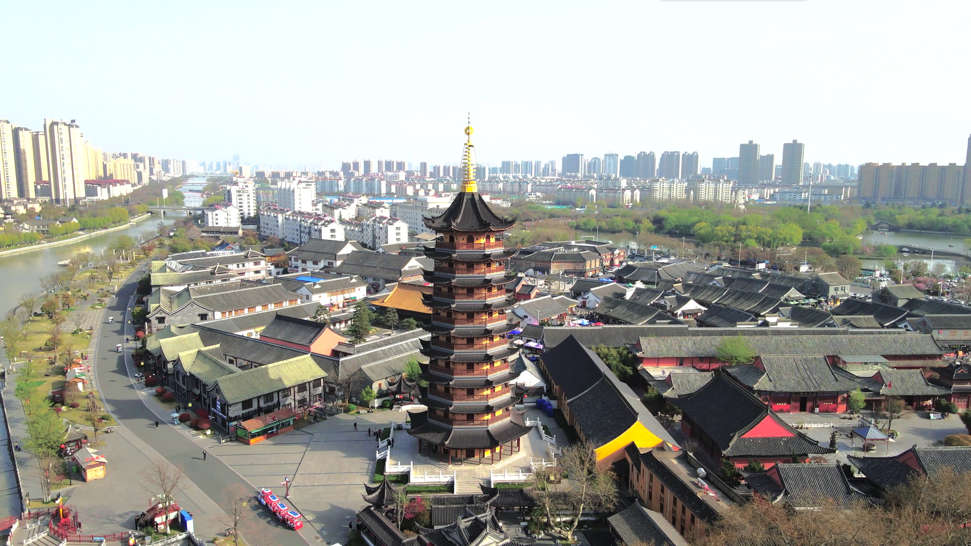 4K航拍淮安市旅游景区国师塔慈云禅寺视频的预览图