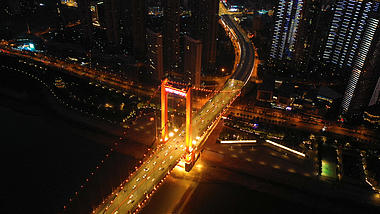 4K夜晚武汉鹦鹉洲长江大桥夜景车流航拍实拍视频视频的预览图