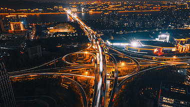 4K震撼夜晚航拍杭州中兴立交城市车流交通延时道路夜景视频视频的预览图