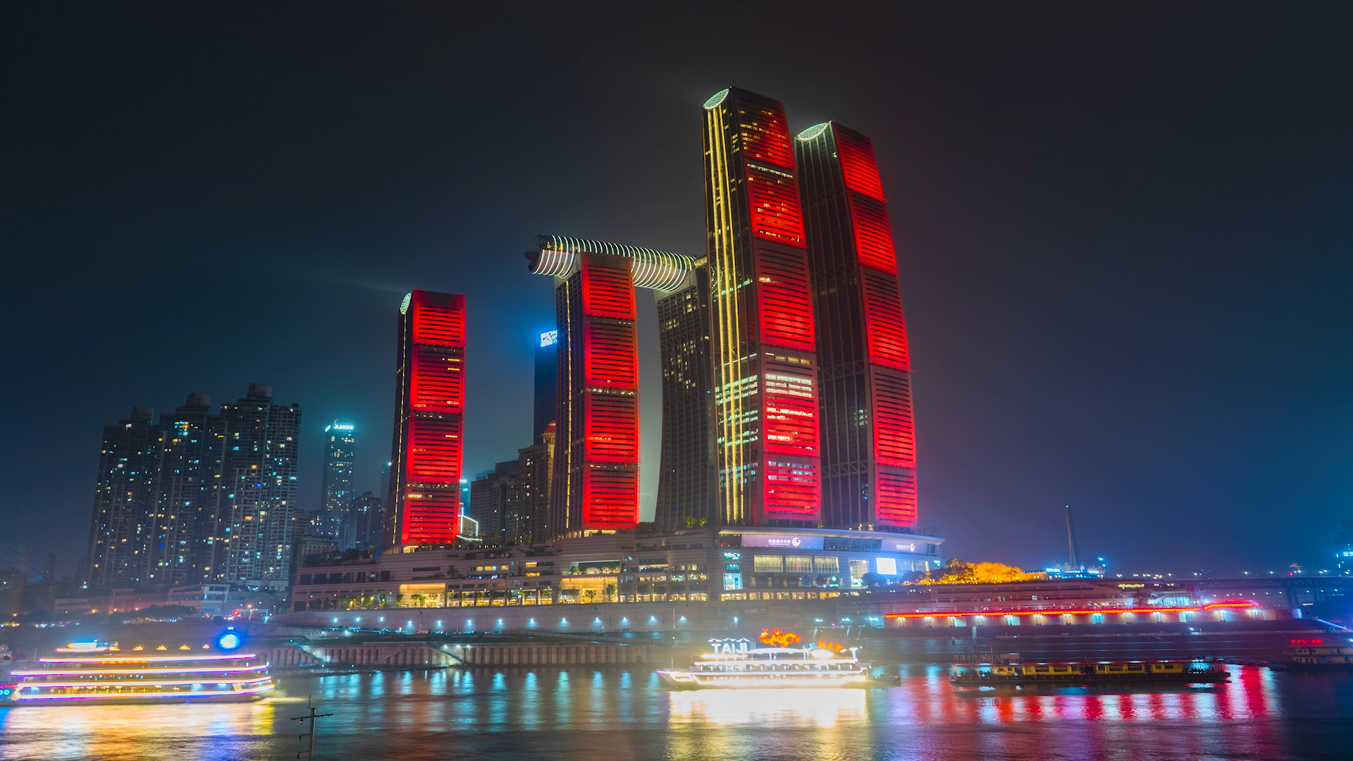 4K实拍重庆地标朝天门夜景延时风光摄影旅游宣传视频的预览图