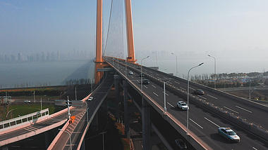 4K武汉杨泗港交通建筑航拍实拍视频视频的预览图