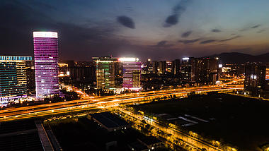 4K航拍南京市江北新区地标城市夜景移动延时摄影视频的预览图