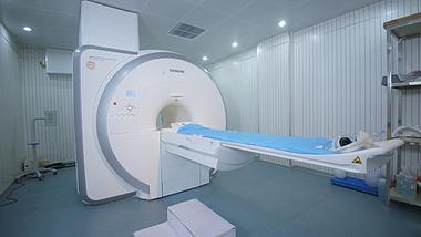 4k医院核磁共振设施设备治疗室医疗设备视频视频的预览图