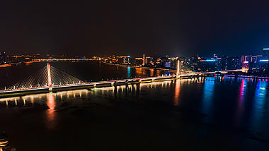 4K航拍夜景延时杭州钱塘江钱江三桥车流视频的预览图