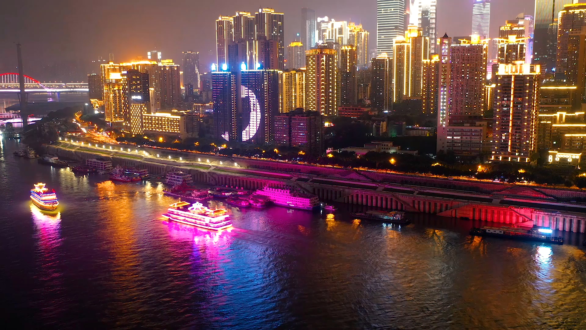 4K航拍夜晚重庆城市夜景CBD灯光秀延时视频的预览图