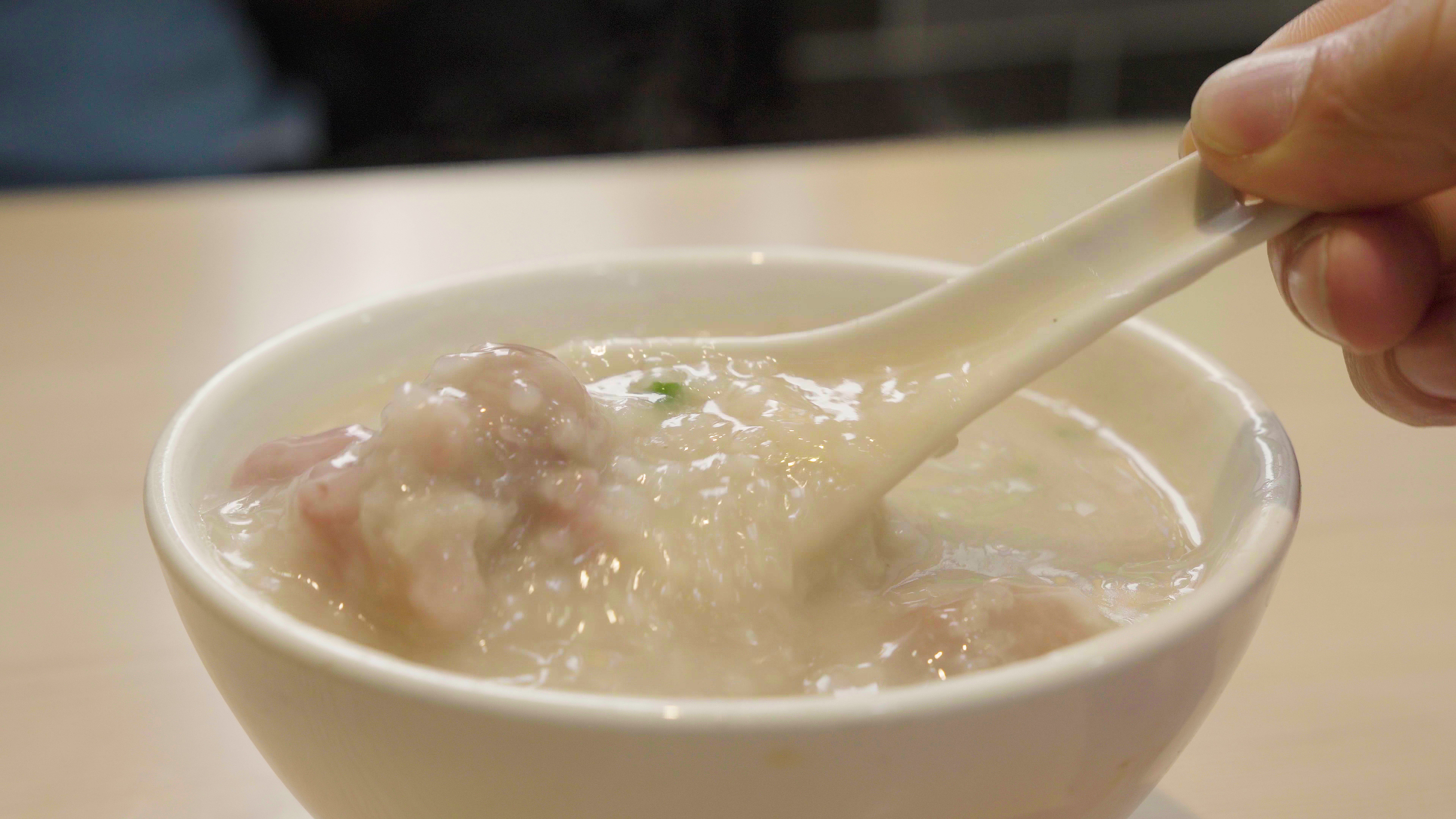 4k实拍广州地道美食状元及第粥艇仔粥餐饮美食宣传视频视频的预览图