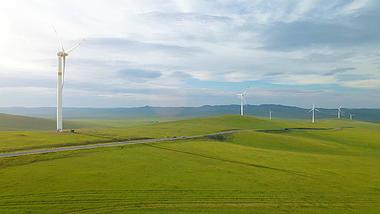 4K呼伦贝尔草原上的风车风景空镜视频素材视频的预览图