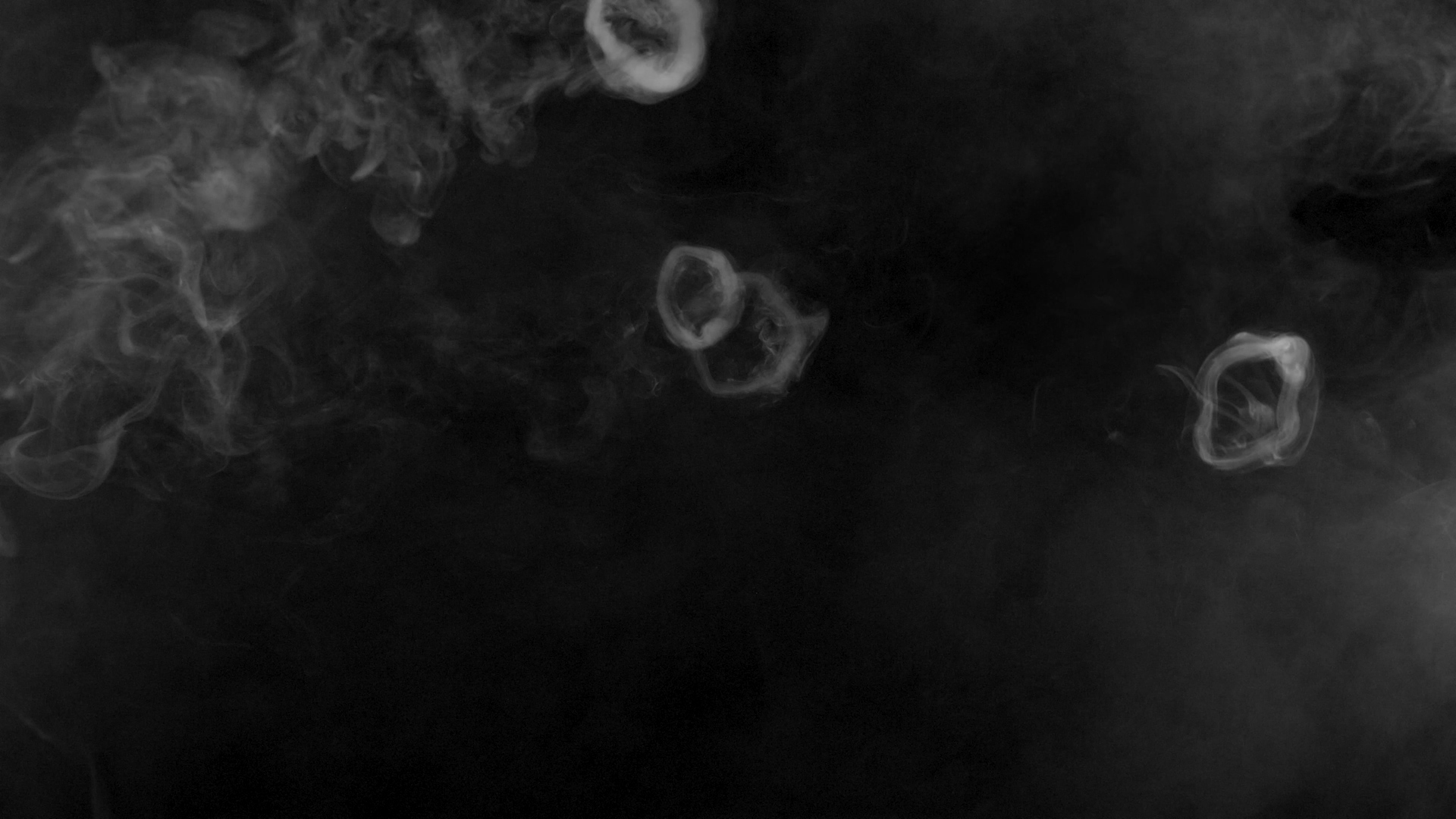 白色烟雾圈通道视频AE模板MOV视频的预览图