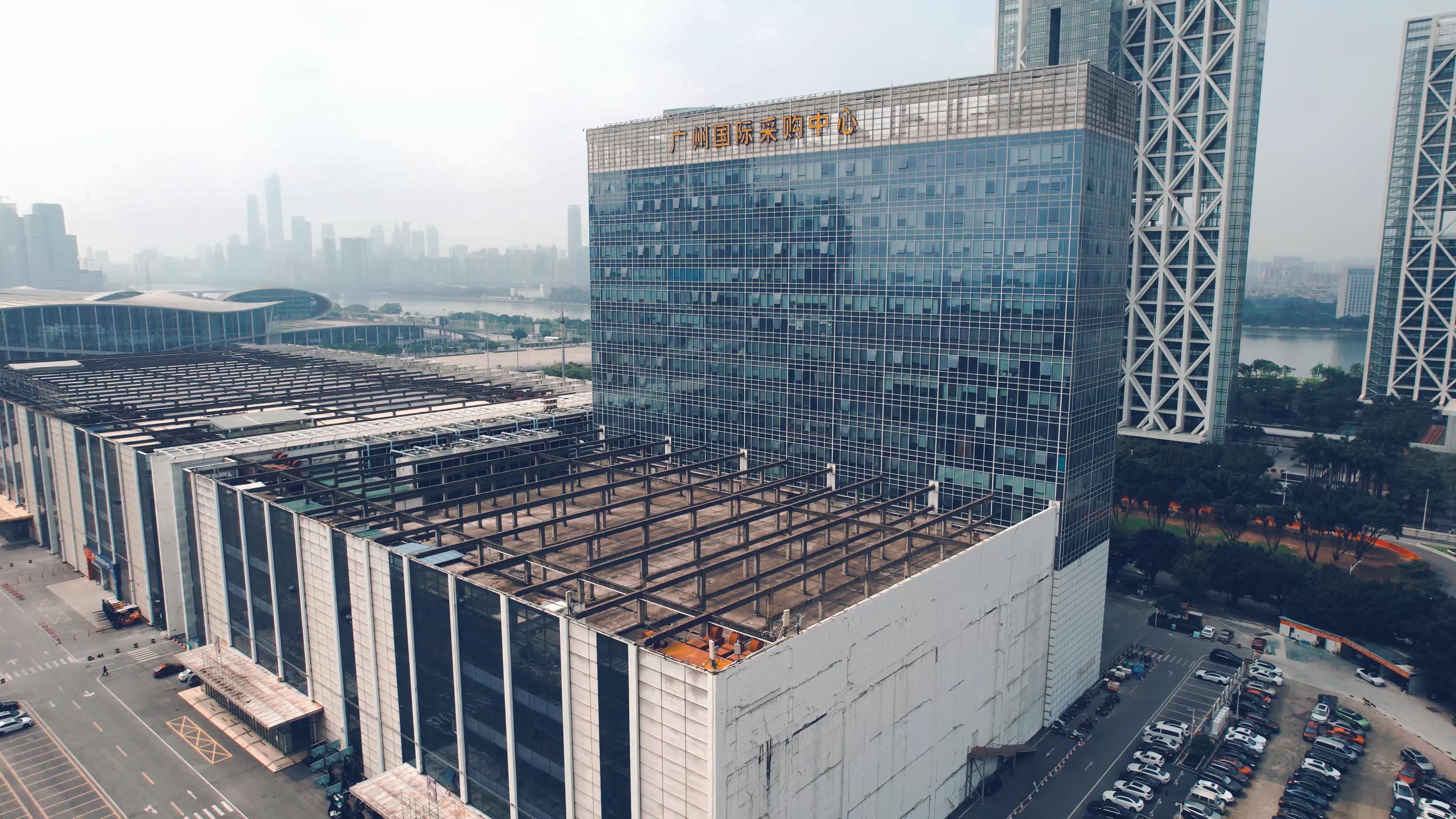 4k广州国际采购中心建筑航拍视频的预览图