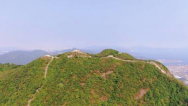4K航拍深圳梧桐山好汉坡风景视频视频的预览图