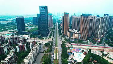 4k广州万盛广场和新港东路城市建筑车流视频视频的预览图