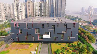 4K航拍广东博物馆城市地标建筑视频视频的预览图