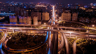 4K航拍延时夜晚震撼杭州拱宸高架夜景车流视频的预览图