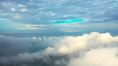 4K实拍唯美大气高空天空云雾飘渺风景空镜视频视频的预览图