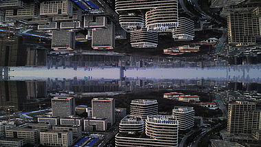 4K航拍南京楼房大厦城市倒影视频的预览图