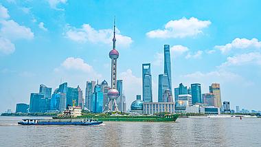 8K震撼延时上海外滩建筑夏日陆家嘴蓝天白云云朵视频的预览图