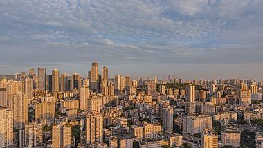8k清晨太阳日升阳光照耀重庆城区光影延时视频的预览图