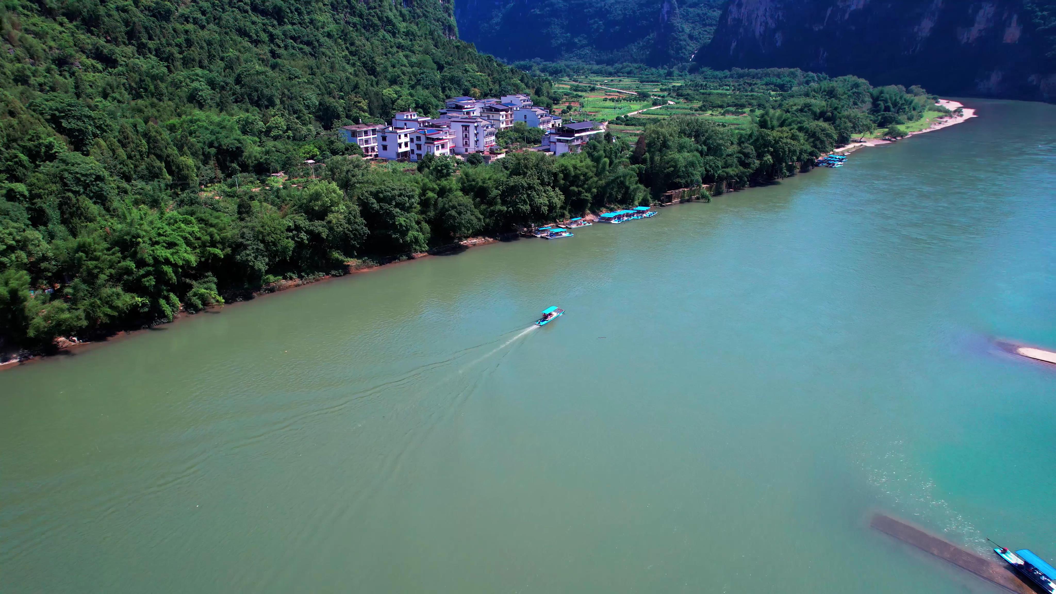 4K国家地理桂林山水漓江精华游船旅游航拍祖国山河视频的预览图