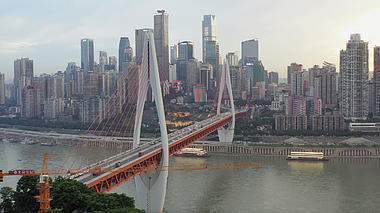 4k航拍重庆千厮门大桥cbd视频的预览图