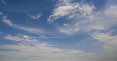 4K延时蓝天白云空境航拍云朵天空视频的预览图