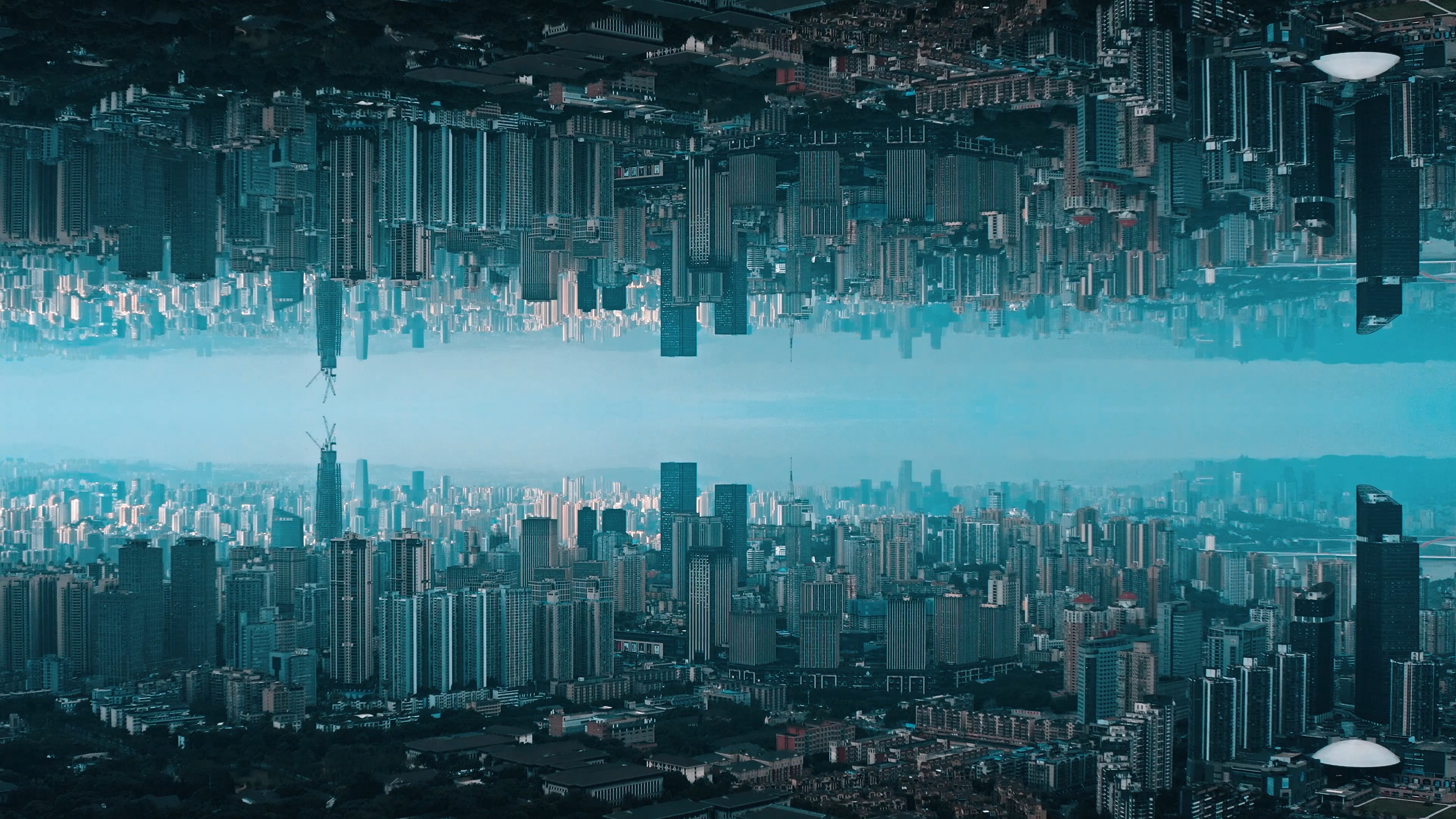 4k航拍重庆密集楼房建筑城市倒影视频的预览图