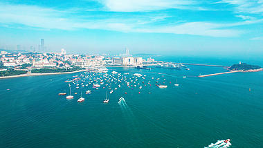 4k航拍青岛大海城市风景视频的预览图