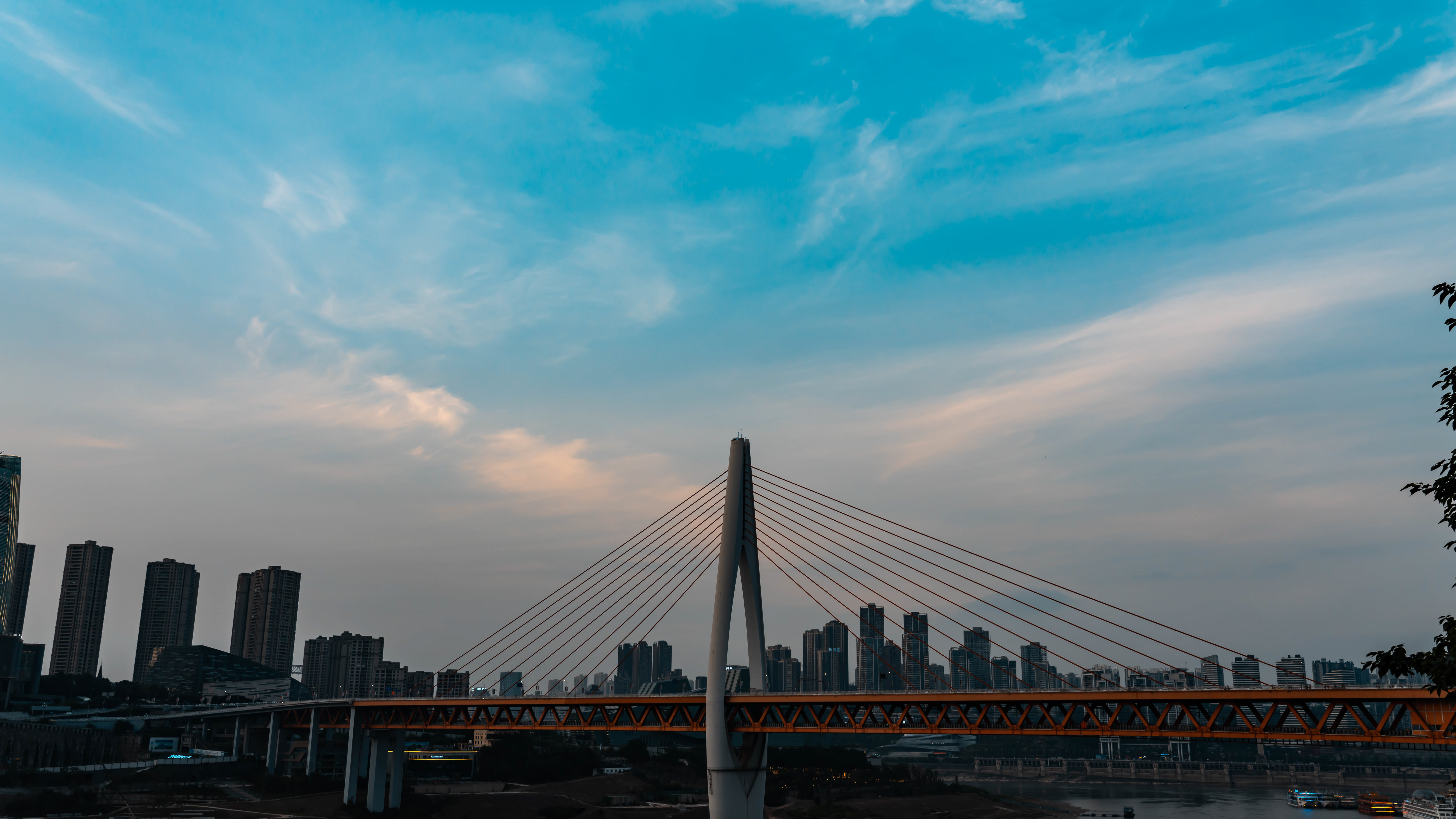 8K重庆千厮门大桥城市地标天际线延时视频的预览图