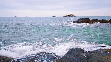 4K实拍夏日大海海浪自然风景视频带环境音视频的预览图
